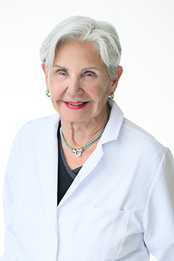 Lynn Tucker, MD